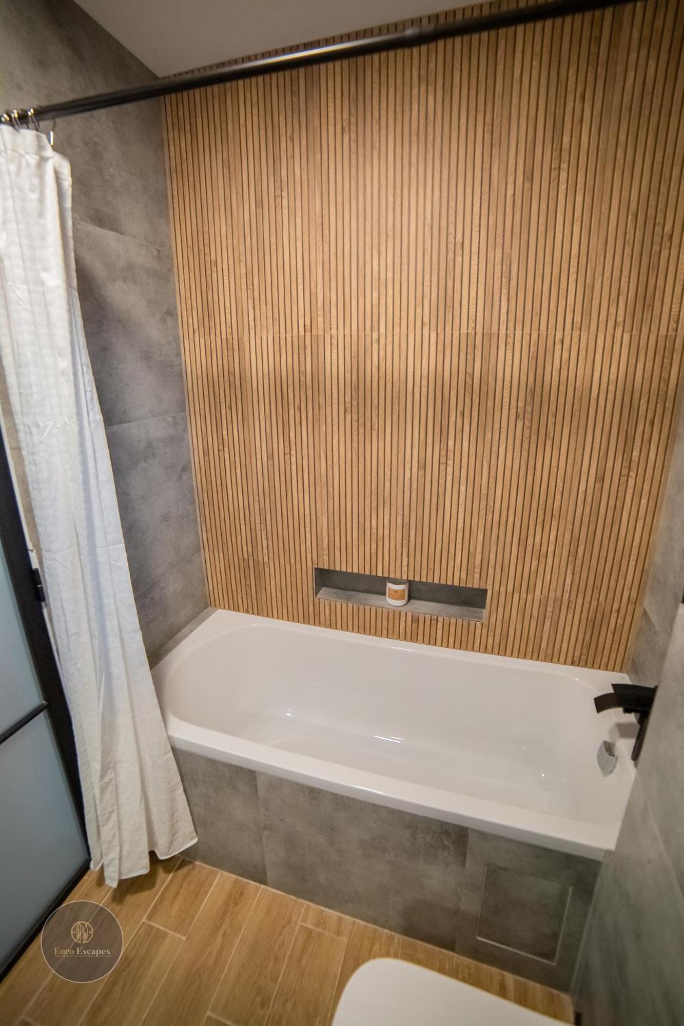 Apartament Luxury 2bedrooms 2 Bath Sleeps 4 Near Promenada Mall With Wifi Bucureşti