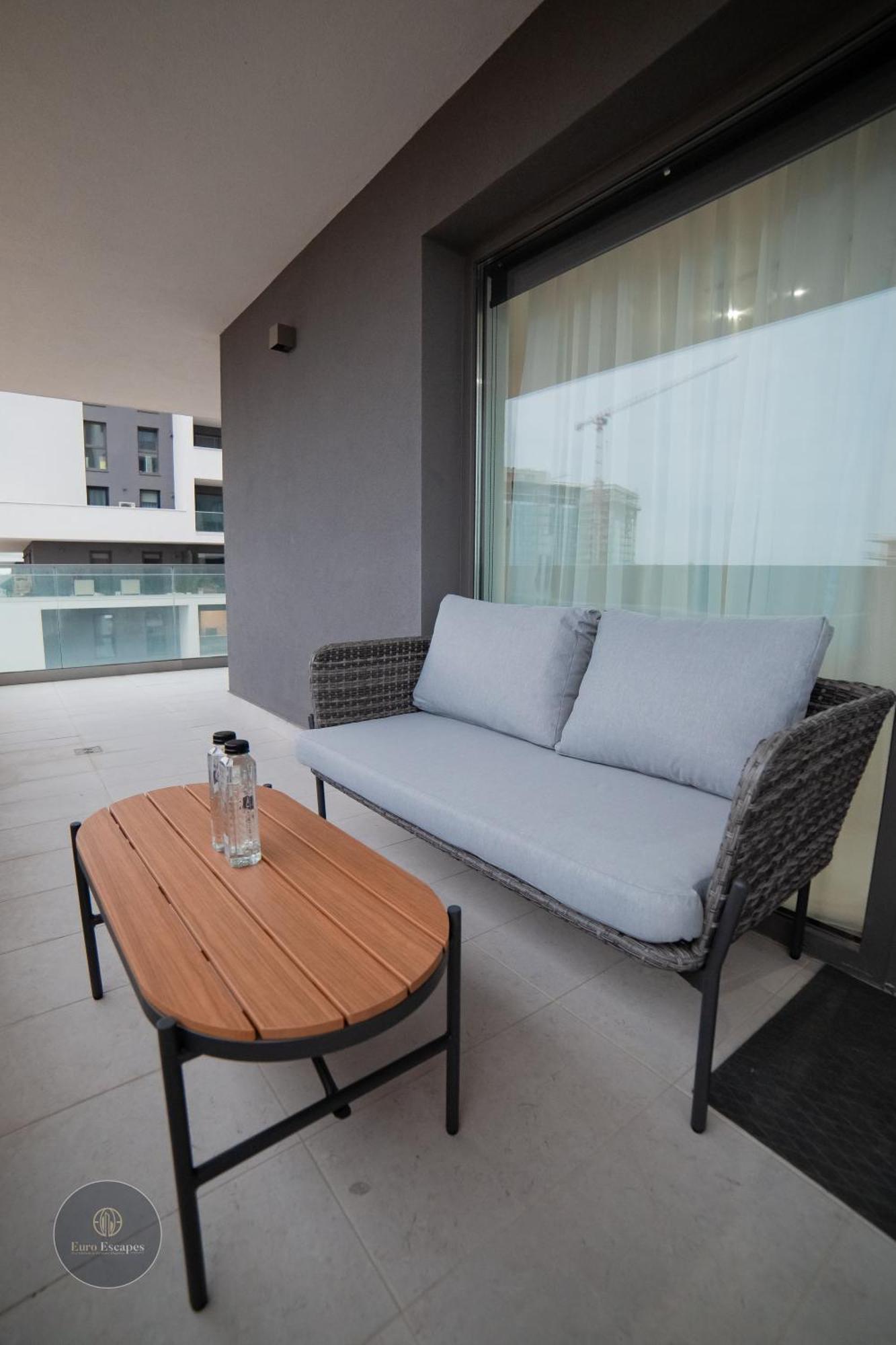 Luxury 2bedrooms 2 Bath Sleeps 4 Near Promenada Mall With Wifi Apartament *