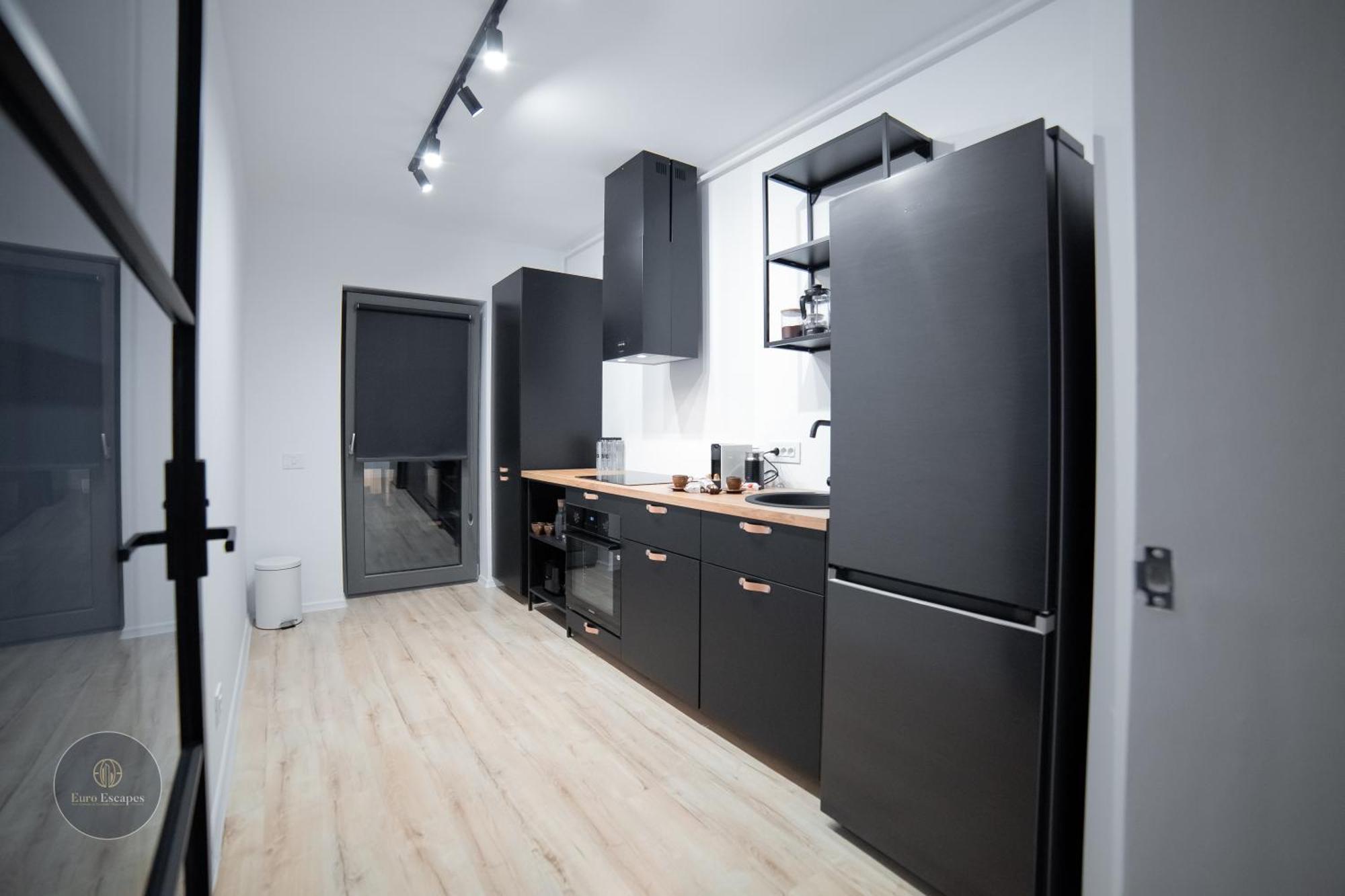 Luxury 2bedrooms 2 Bath Sleeps 4 Near Promenada Mall With Wifi