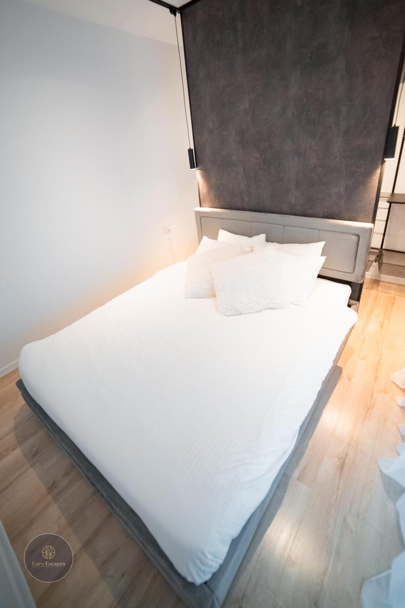 Luxury 2bedrooms 2 Bath Sleeps 4 Near Promenada Mall With Wifi Apartament Bucureşti